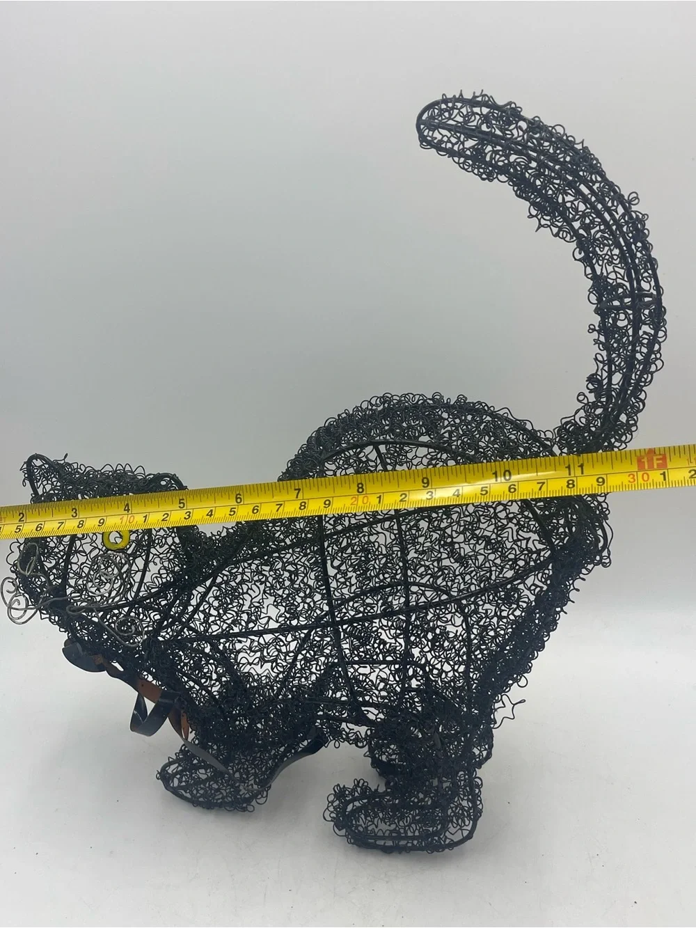 2 Primitive Black Wire Scaredy Cats: Handcrafted Gothic Halloween Folk Art Decor